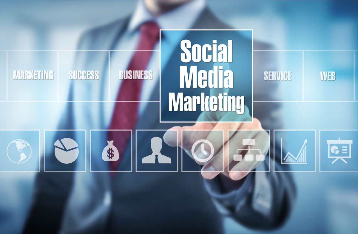 7 Social Media Tips to Draw in Customers and Sell More Cars